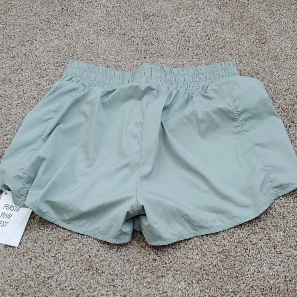 ACTA high waisted running shorts. - Picture 5 of 13